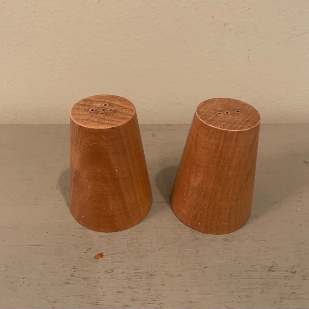 Vintage Wood Salt And Pepper Shakers